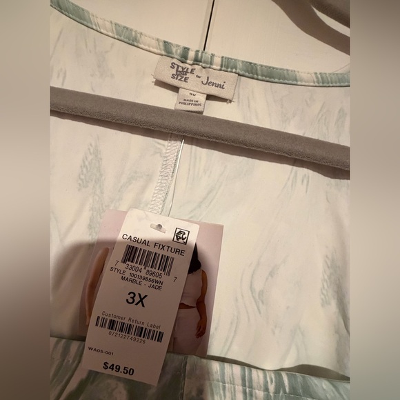 NWT Jenni Green and White Bodysuit - Picture 2 of 2